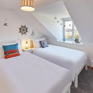 https://robins-den.yorkshirehotels.net