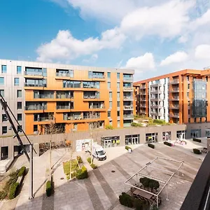 Flatbook - Center Brabank With Parking Apartment
